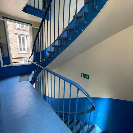 Hotel Central Saint-Denis  Luaran gambar