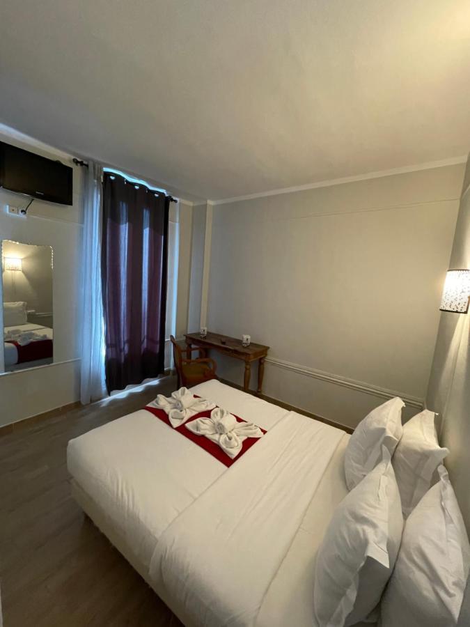 Hotel Central Saint-Denis  Luaran gambar